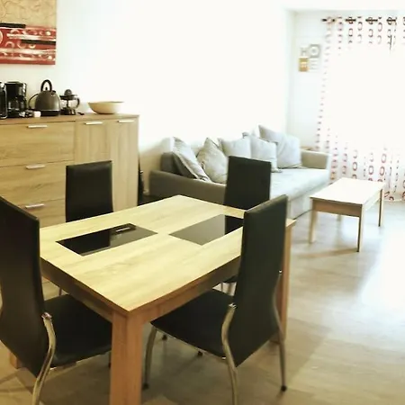 Casa De La Mama